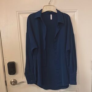 Chic Blue Button-Up Shirt